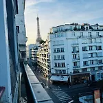 Saint Dominique - Eiffel Tower View - Paris 7