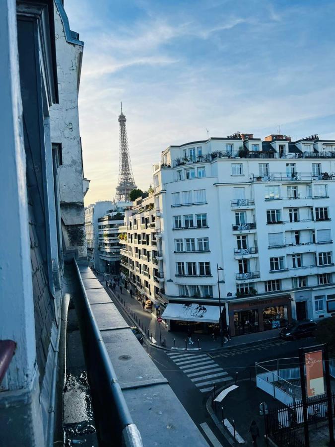Saint Dominique - Eiffel Tower View - 7
